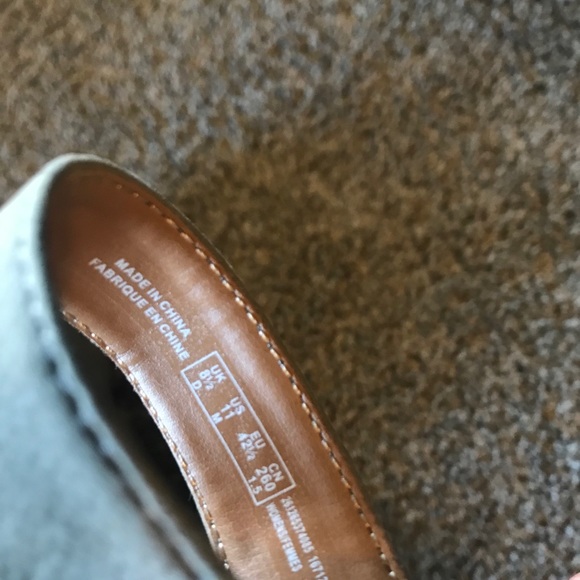 Clarks Collection Soft Cushion Light Grey Sandal - Picture 3 of 8